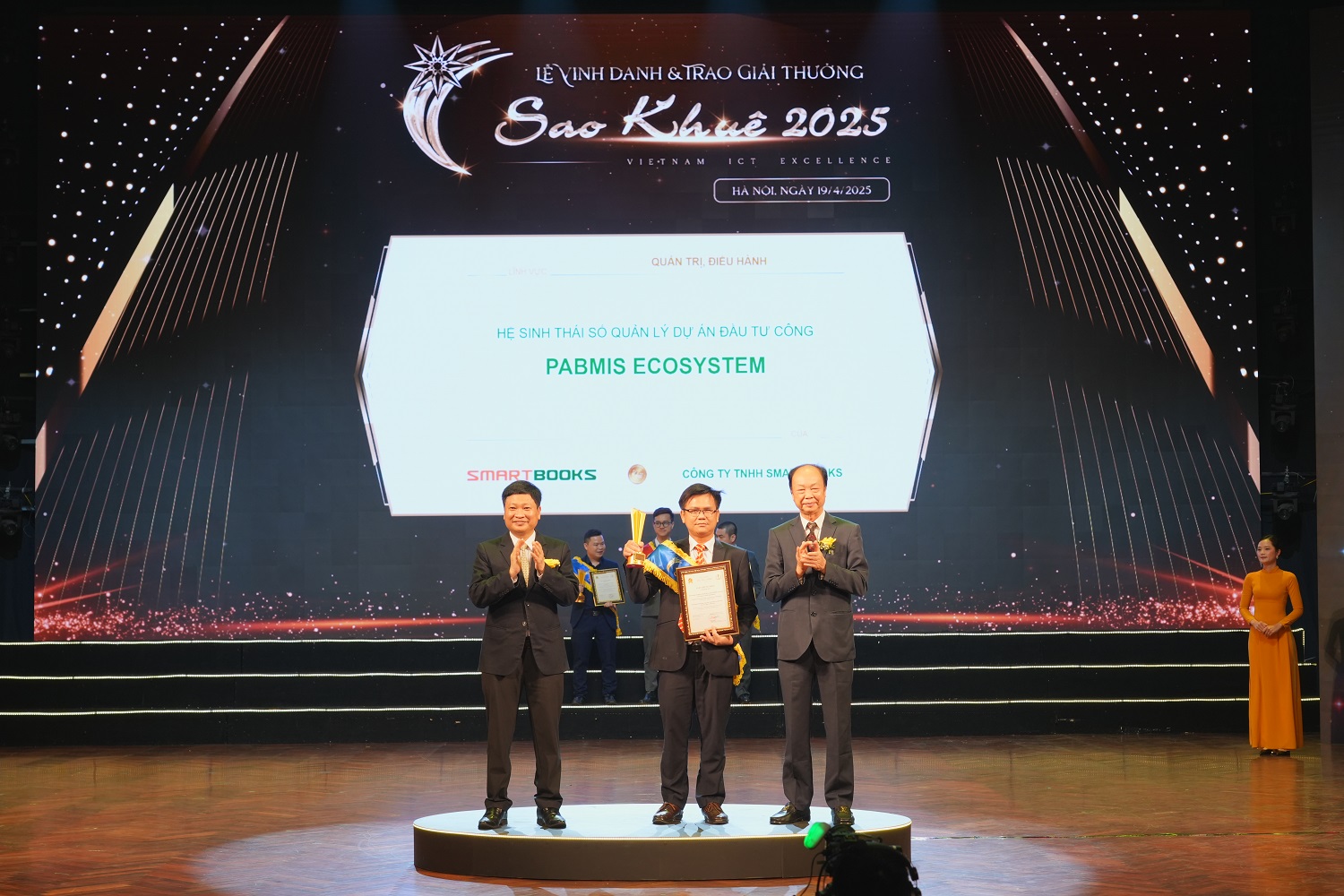 Hệ sinh thái số Quản lý dự án đầu tư công PABMIS Ecosystem của công ty SmartBooks xuất sắc được trao giải Sao Khuê 2025